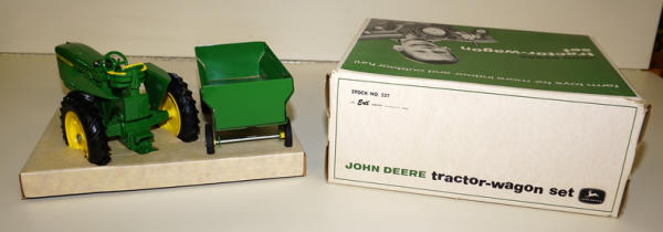 Set of Two Pot Holders, John Deere Tractors and Logos, Green – J&D  Productions, Inc.
