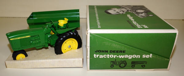 Set of Two Pot Holders, John Deere Tractors and Logos, Green – J&D  Productions, Inc.